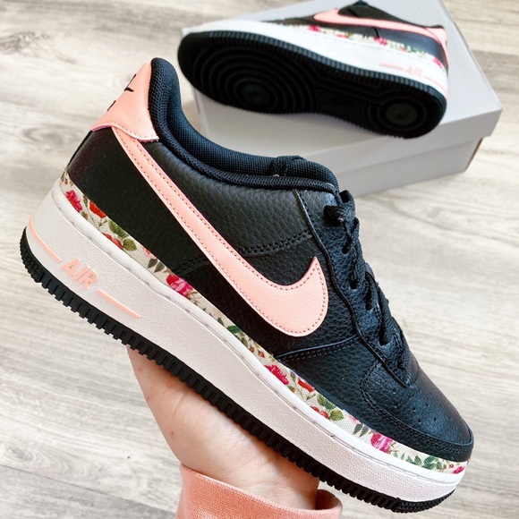 Nike Shoes - Nike Air Force 1 low